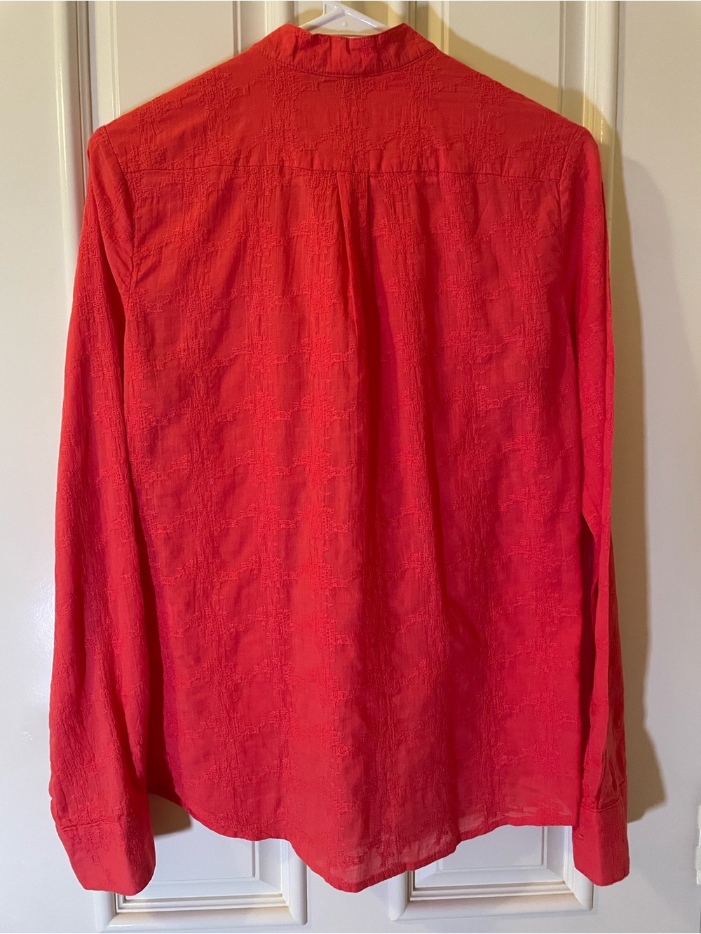 Women's Red Textured Button-Front Top - Picture 5 of 6